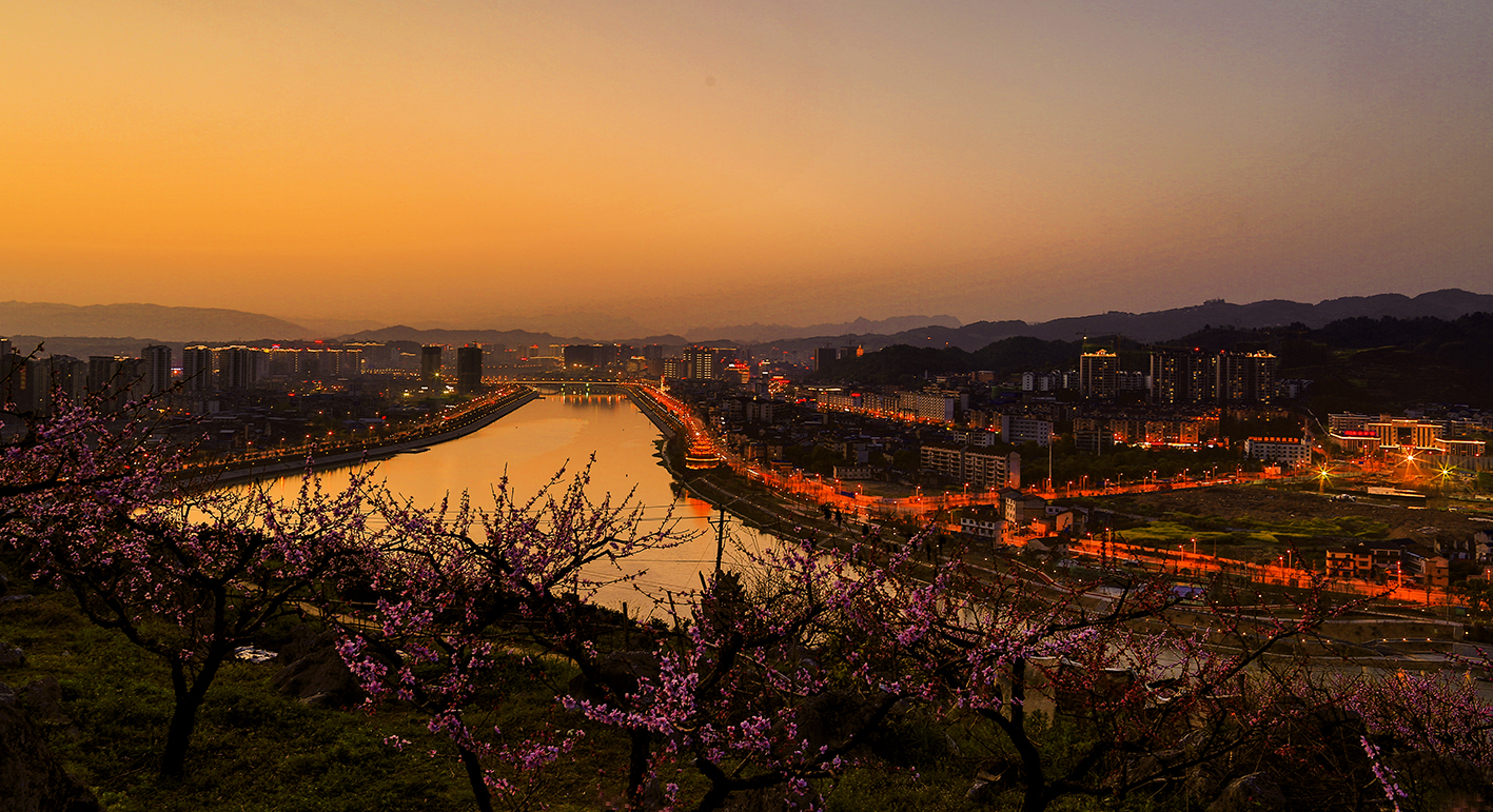 夕照市景