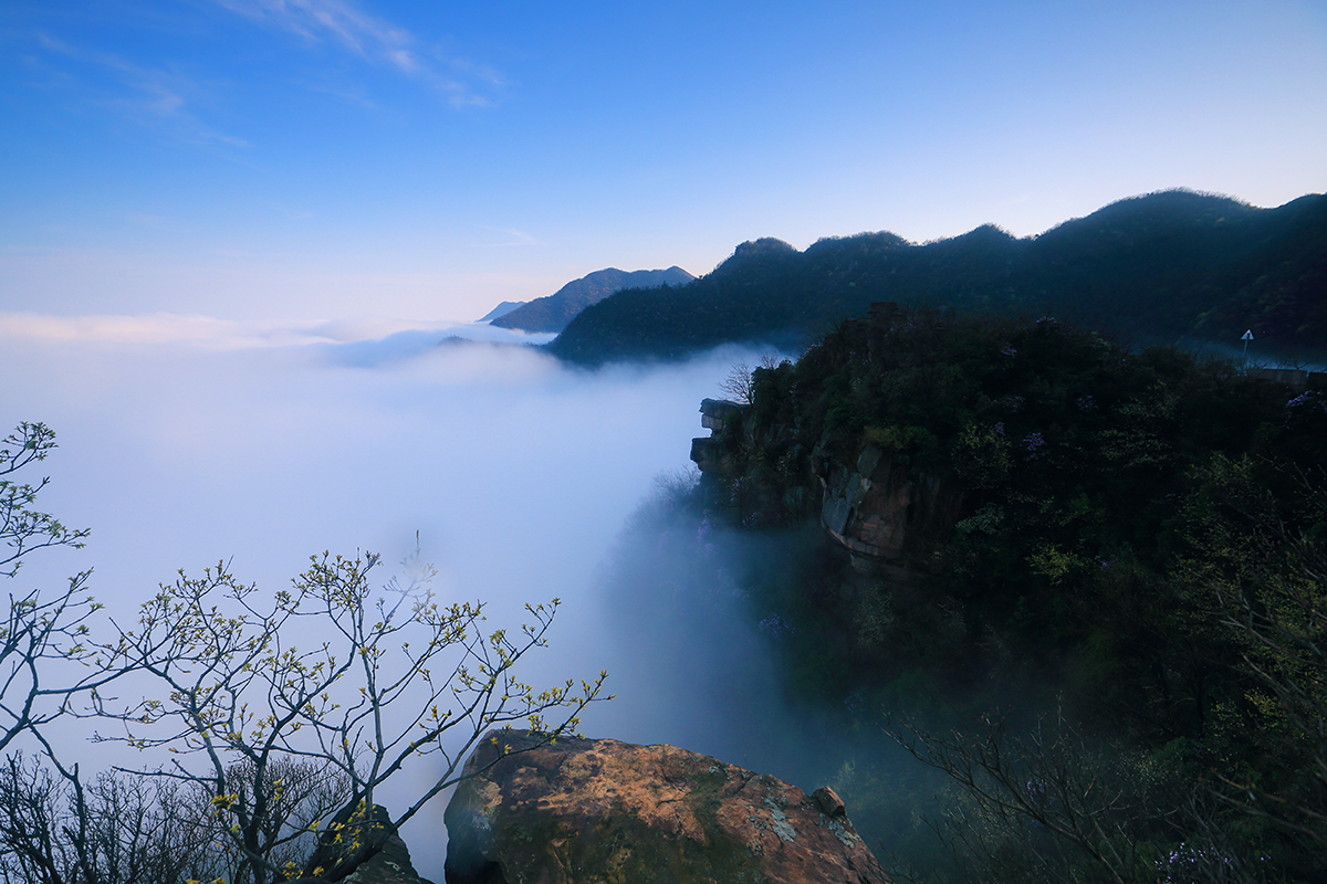 云涌五雷山