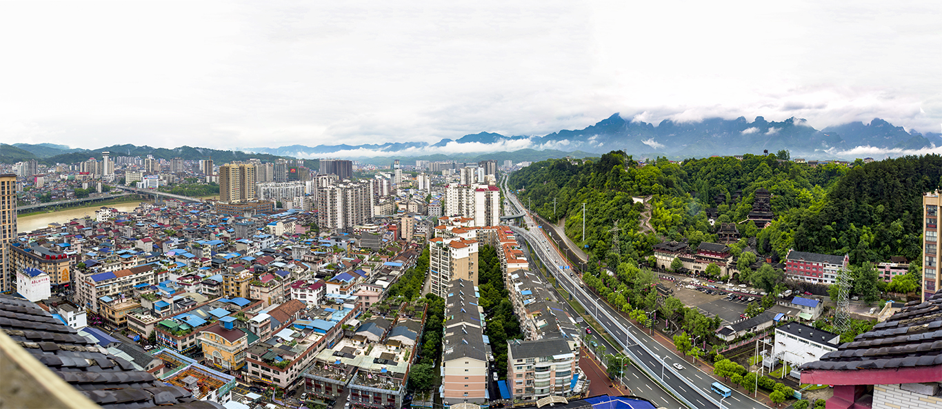 雨后山城