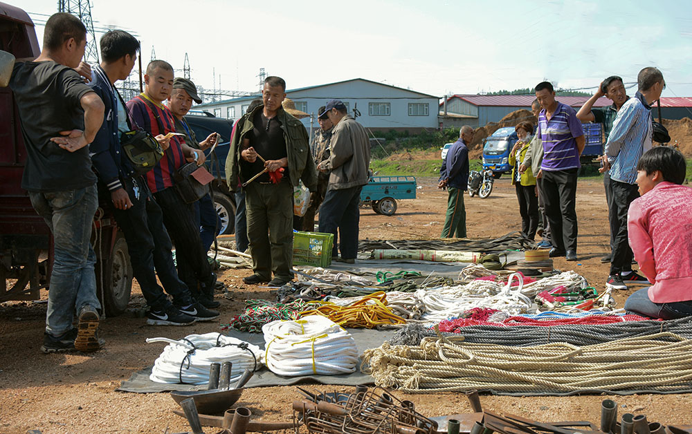 马具地摊