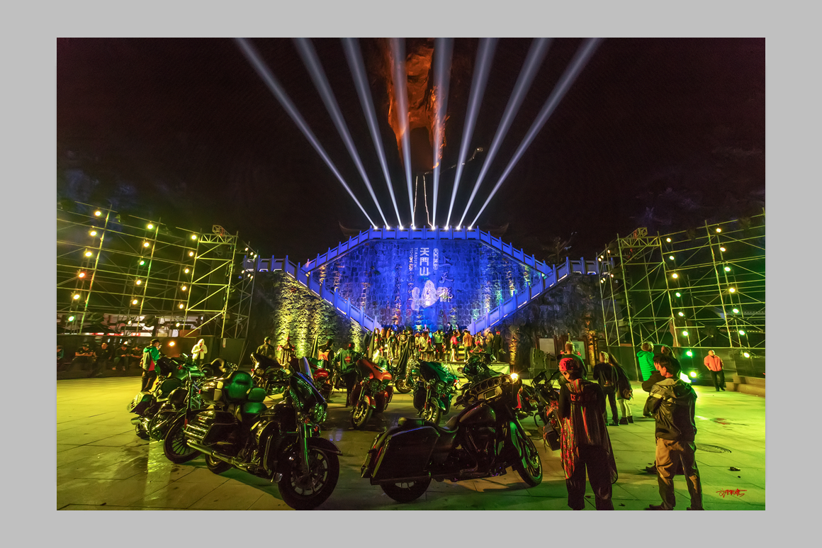 天门哈雷机车电音Party现场