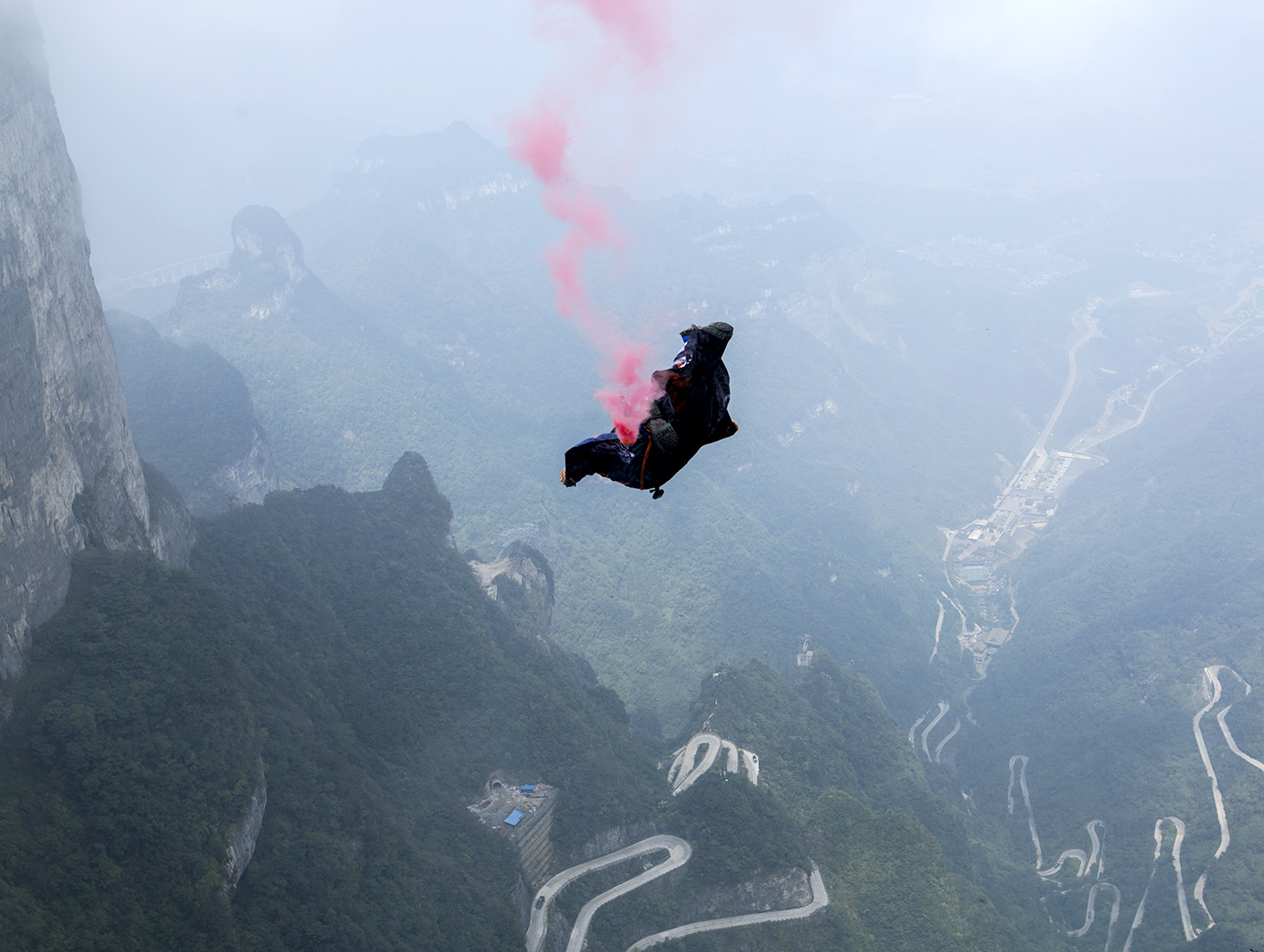空中飞鸟