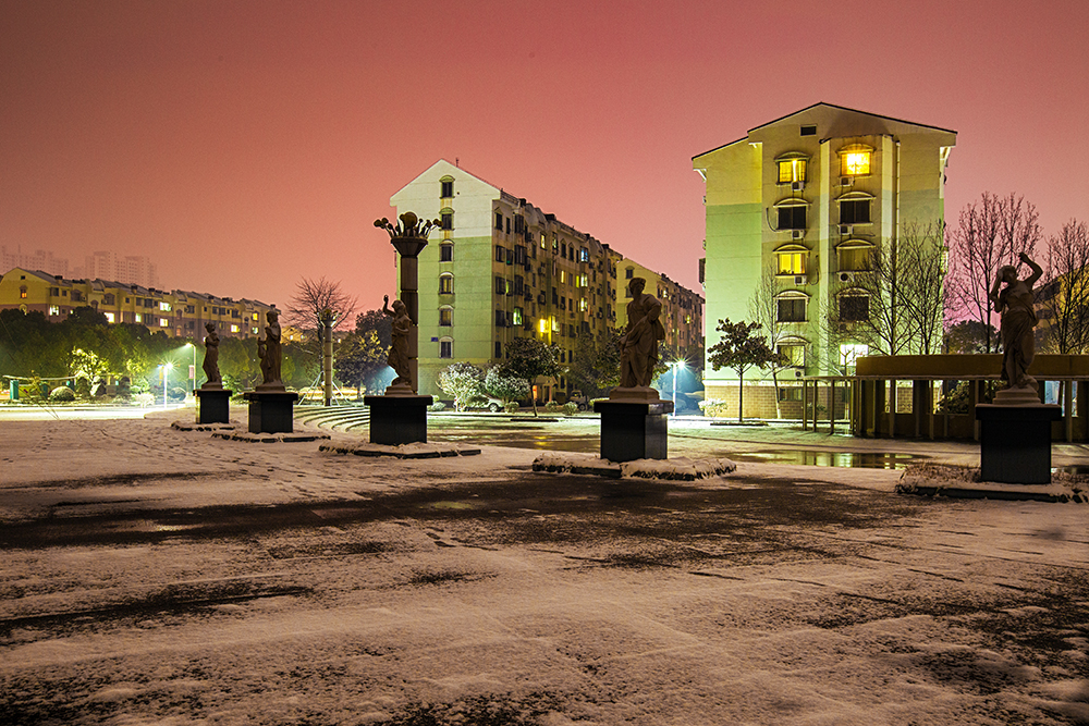 小区雪夜1