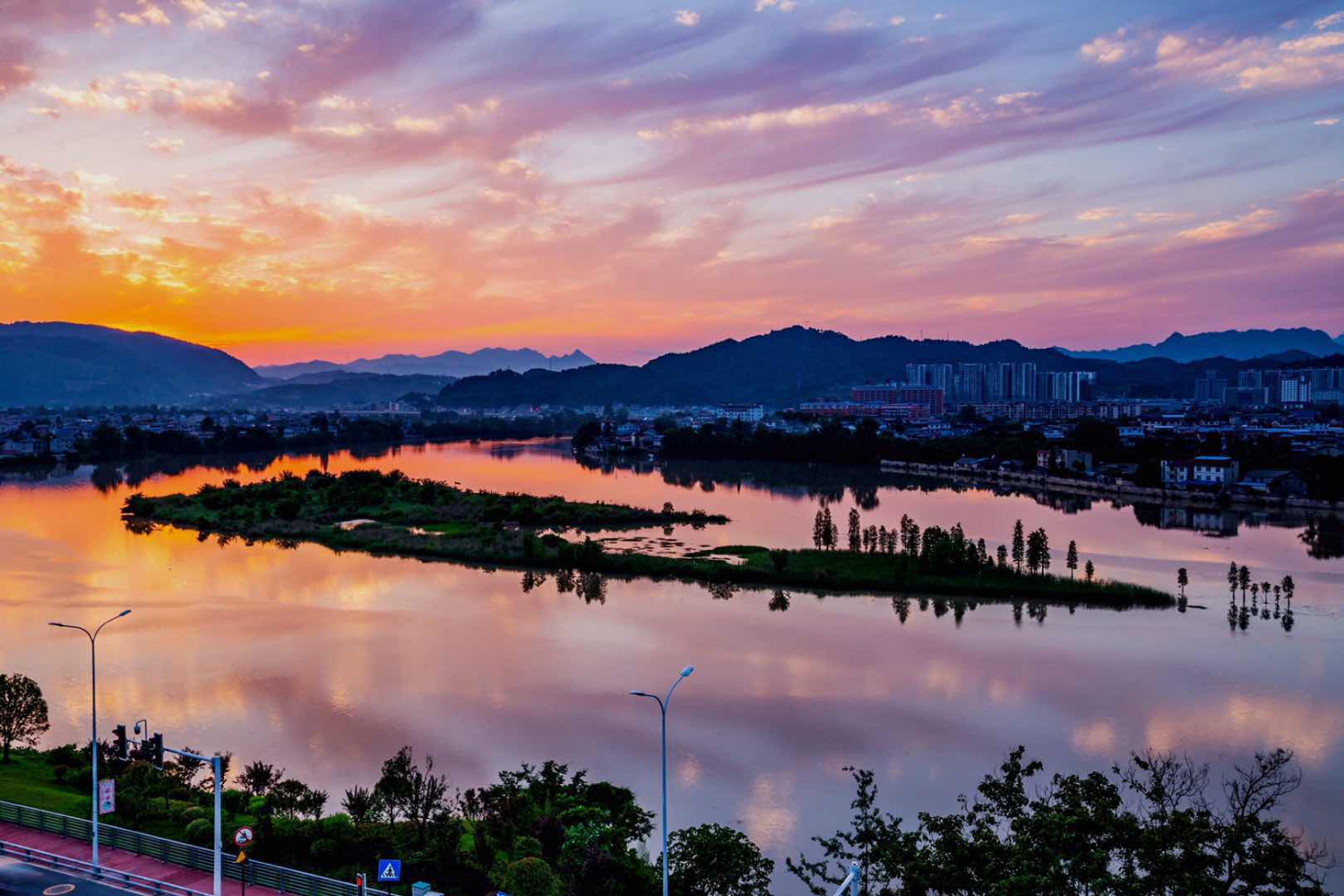 月亮岛