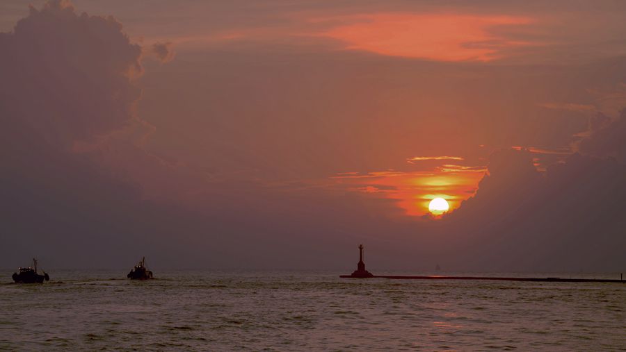 海港夕照