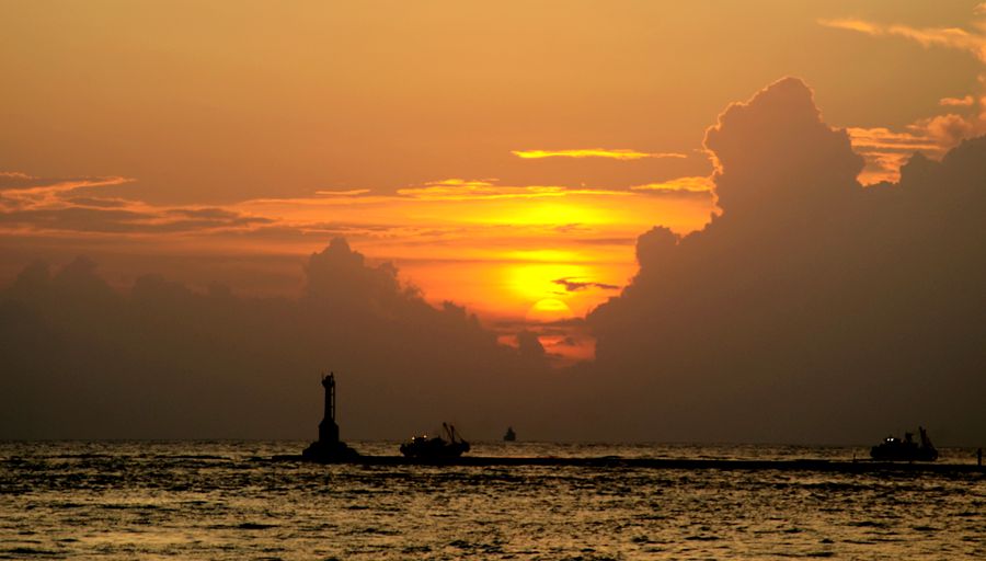 海港夕阳