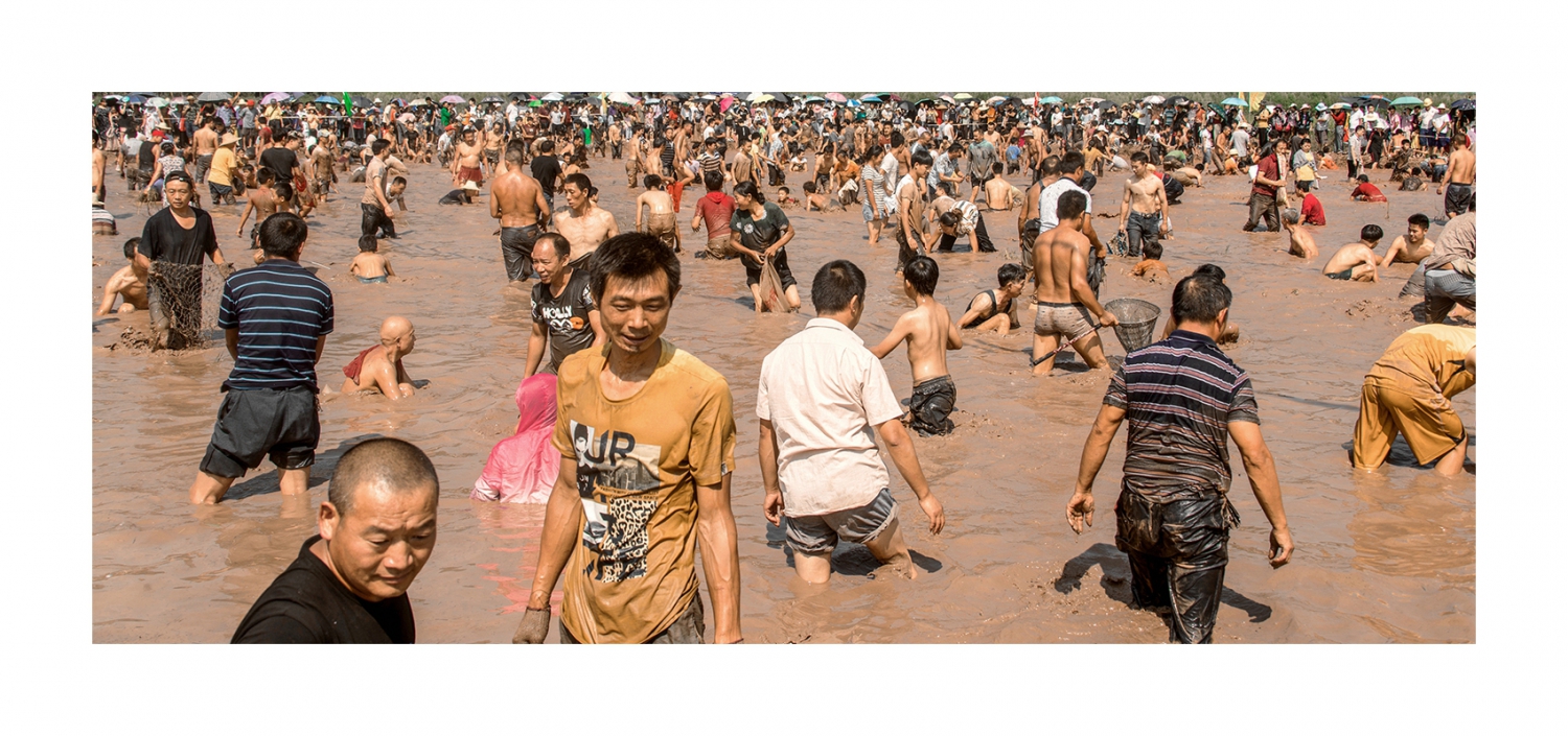 抓魚比赛场景
