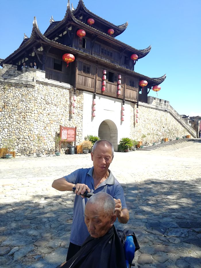 古镇老艺人
