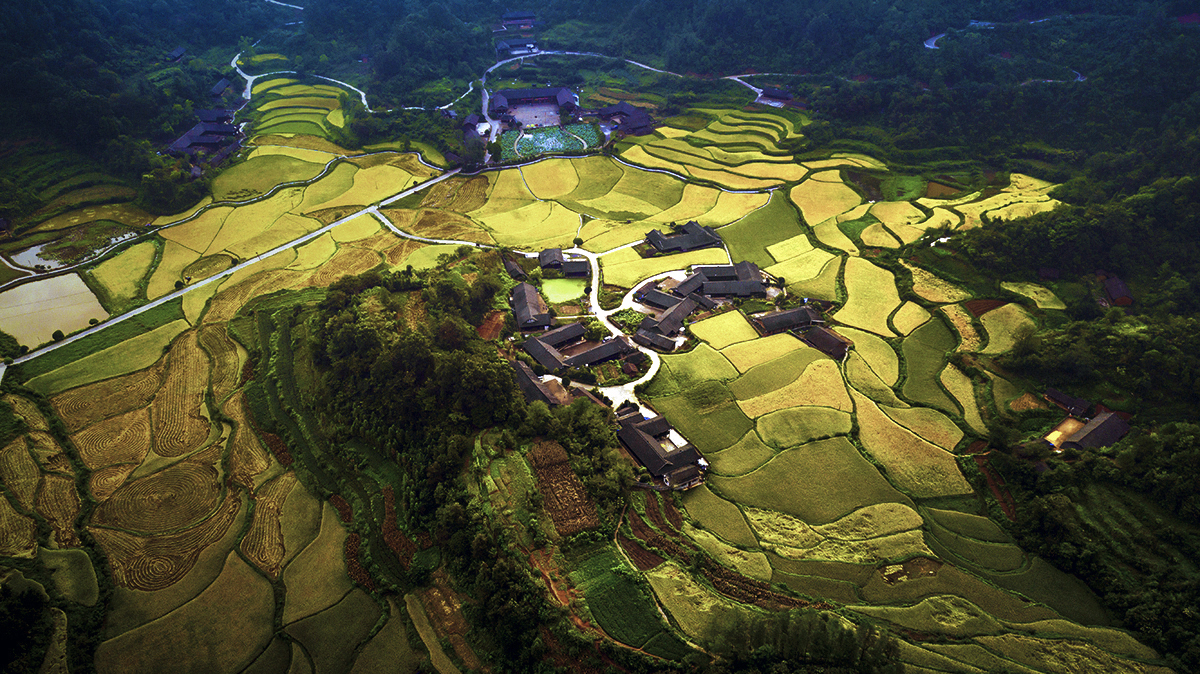 金秋石堰坪