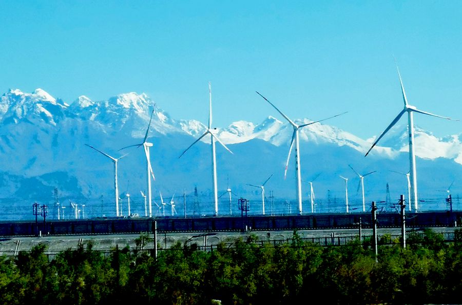 天山大风车