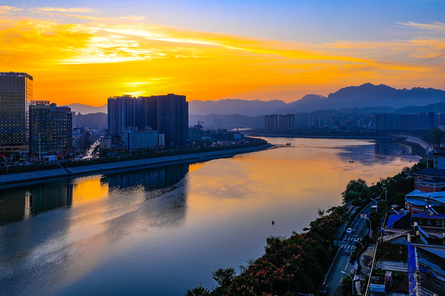 静静的澧水河