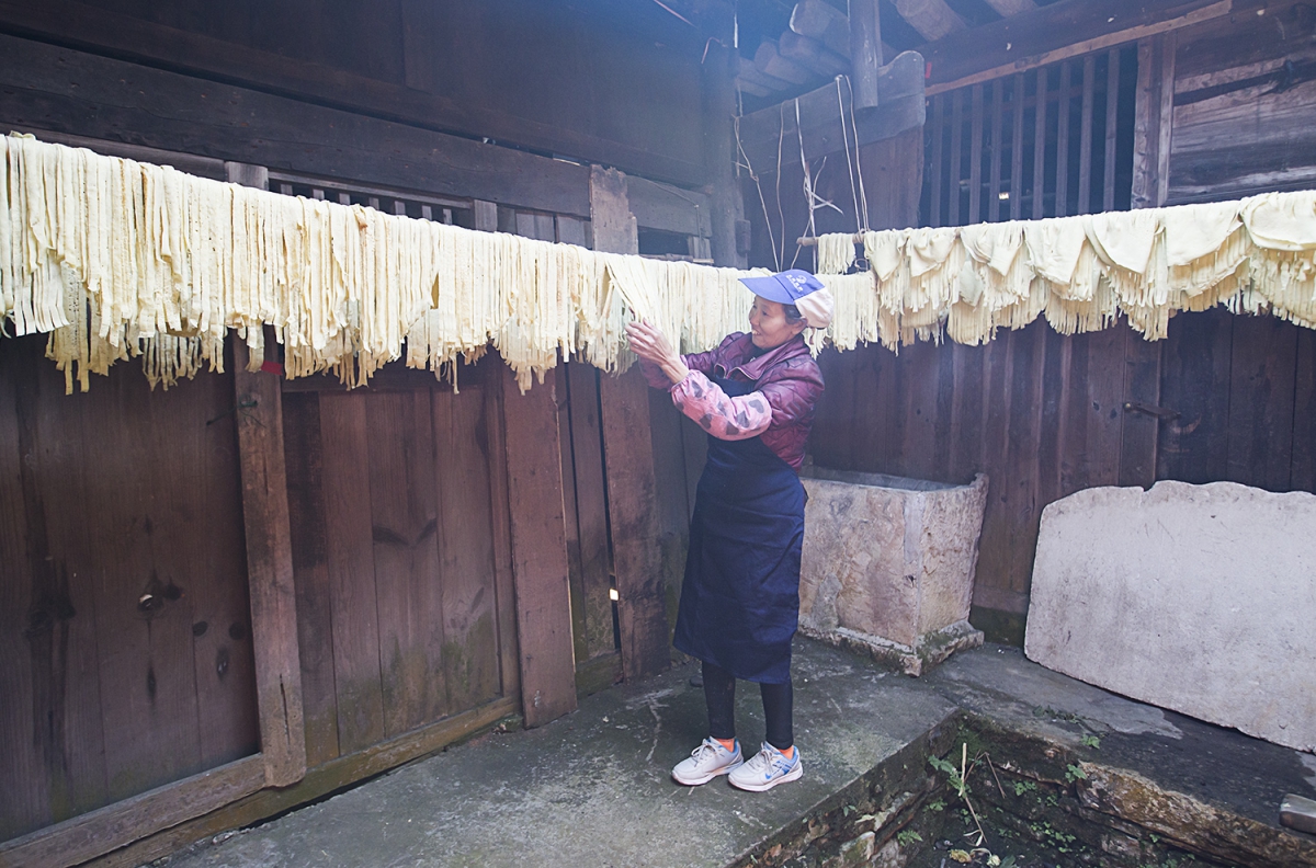 《手工制作绿豆面》（组7）